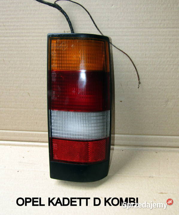 LAMPA TYLNA PRAWA OPEL KADETT D KOMBI Mysłaków sprzedam