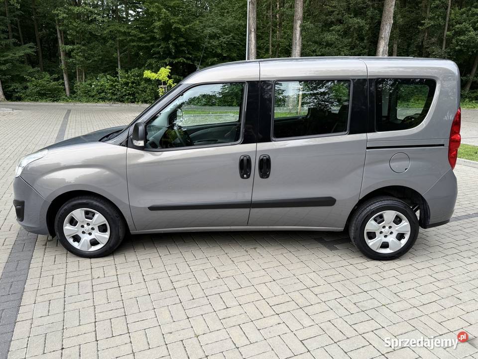 Opel Combo D 16 105 6 biegówTOUR5 Combo lubelskie Łuków