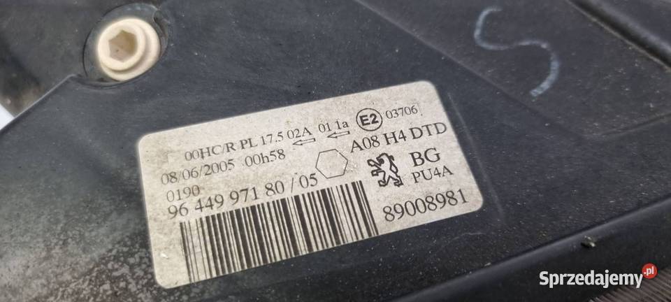 LAMPA PRAWA PRZÓD PEUGEOT 1007 KSH Lipno