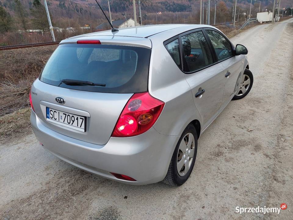 Kia Ceed 14 Gaz Sekwecyjny Oszczędny Klima elektryczne szyby Sucha Beskidzka sprzedam