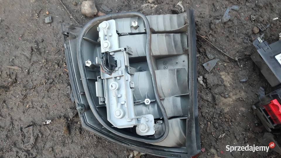 Lampa lewa prawa tył tylna Opel Vectra C HB Książ Wielkopolski sprzedam