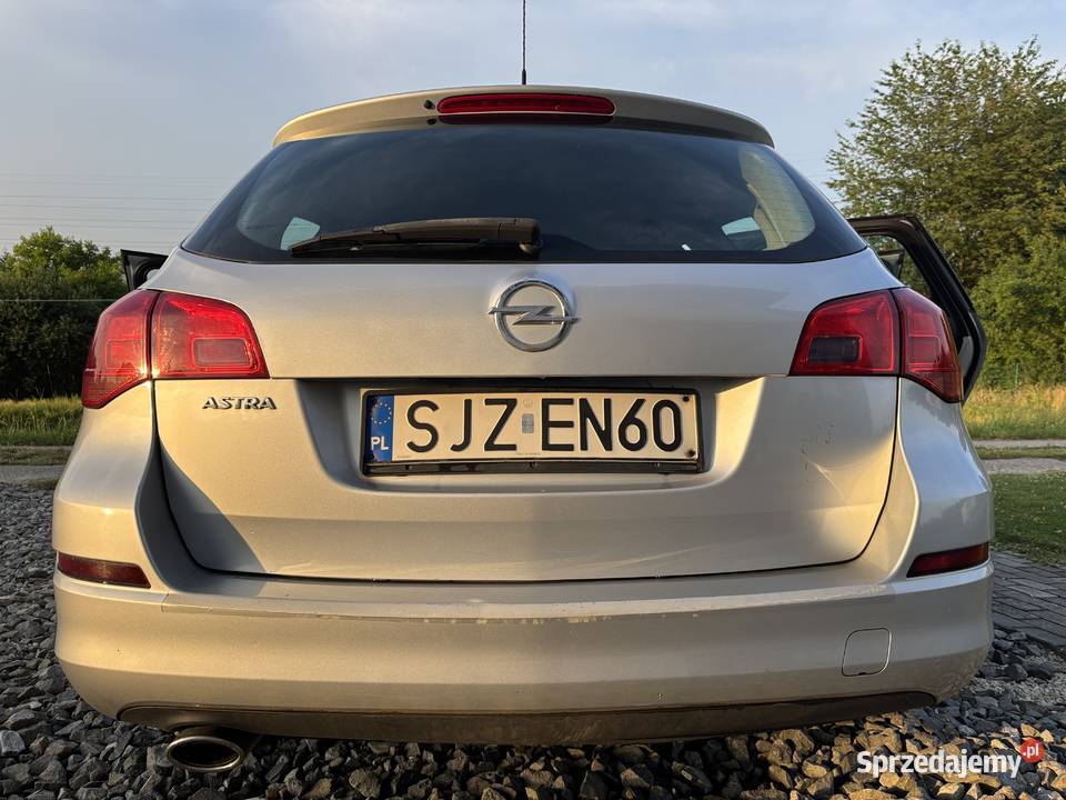 Opel Astra J Sports Tourer 14 Turbo 120 2011 benzyna śląskie Jastrzębie-Zdrój