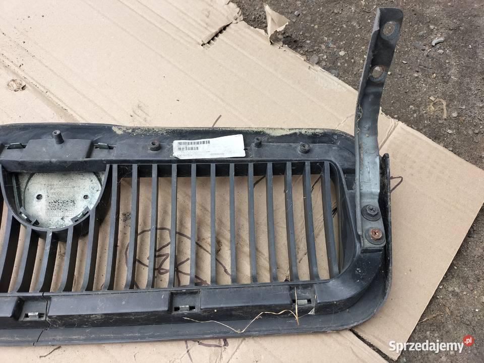 SKODA OCTAVIA 1 I ATRAPA ATRAPKA ZDERZKA GRILL Kamień-Kolonia
