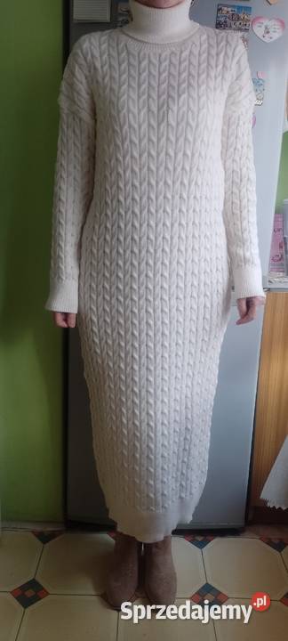 4042 LXL Długa sukienka dzianinowa z golfem z Kraków