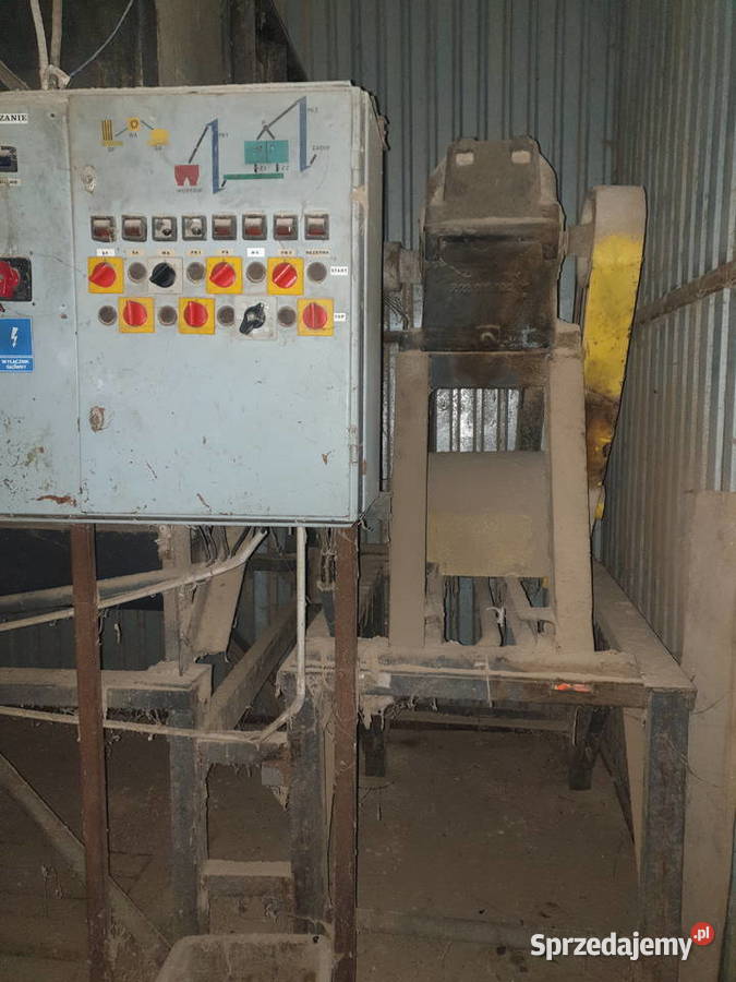 Mieszalnik Pasz AMA kompletny sprzedam