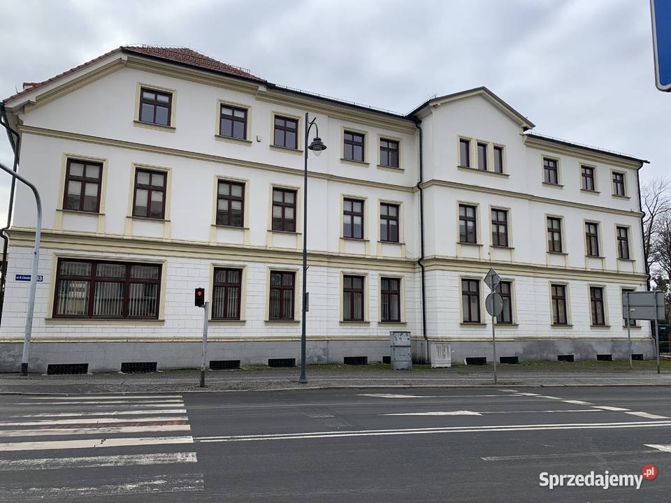 Działka zabudowana o charakterze biurowym w Brzeg