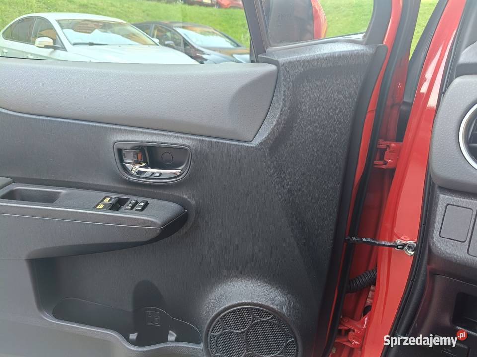 Toyota Yaris III 1O