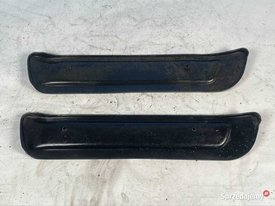 Osłona boczna fotela Fiat 125p plastik lewa osobowe Osłony i zaślepki Gdańsk