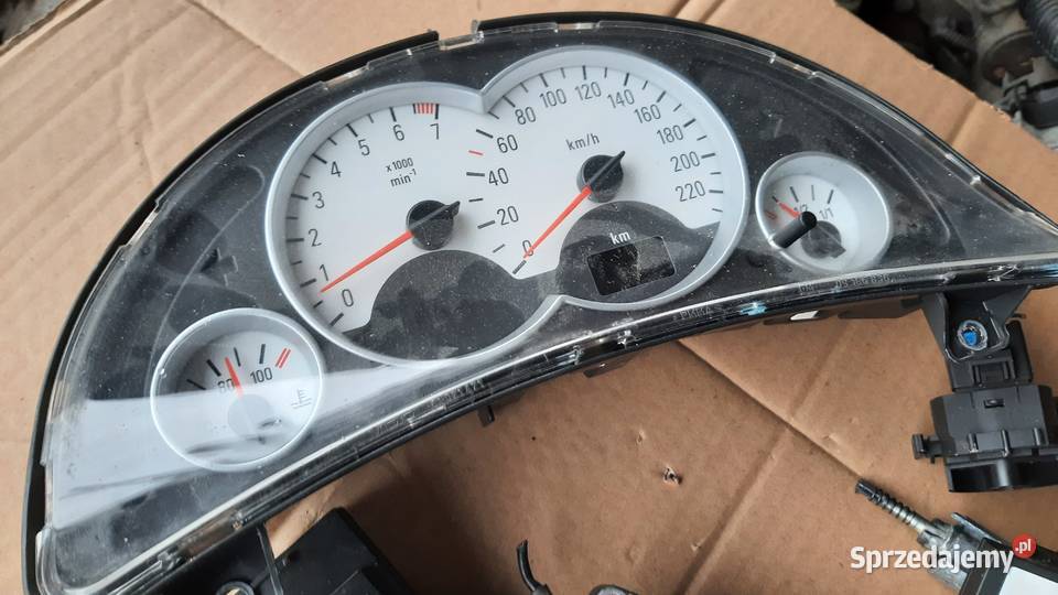 kompletny zestaw startowy Opel Corsa C 12 16V sprzedam