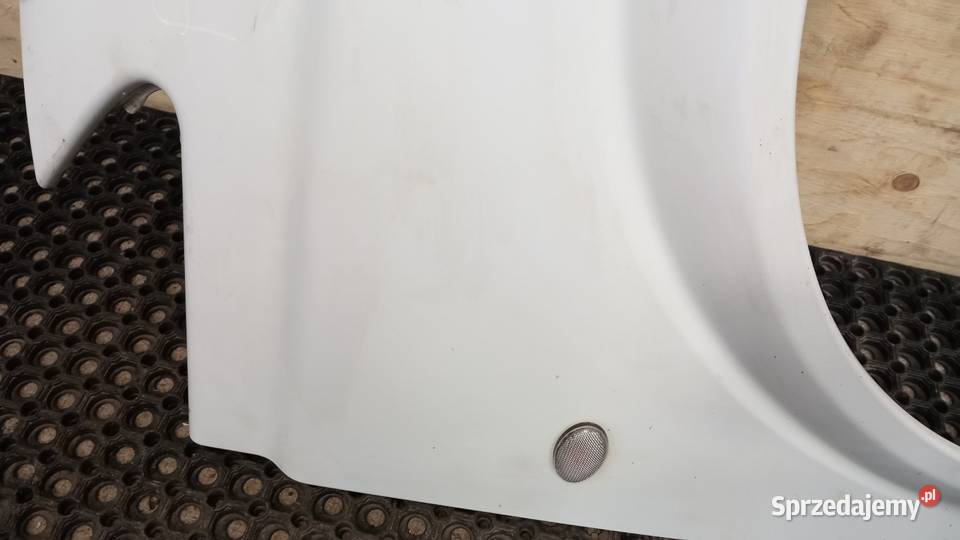 MERCEDES VITO W639 BŁOTNIK PRZÓD PRAWY Zbierkowo