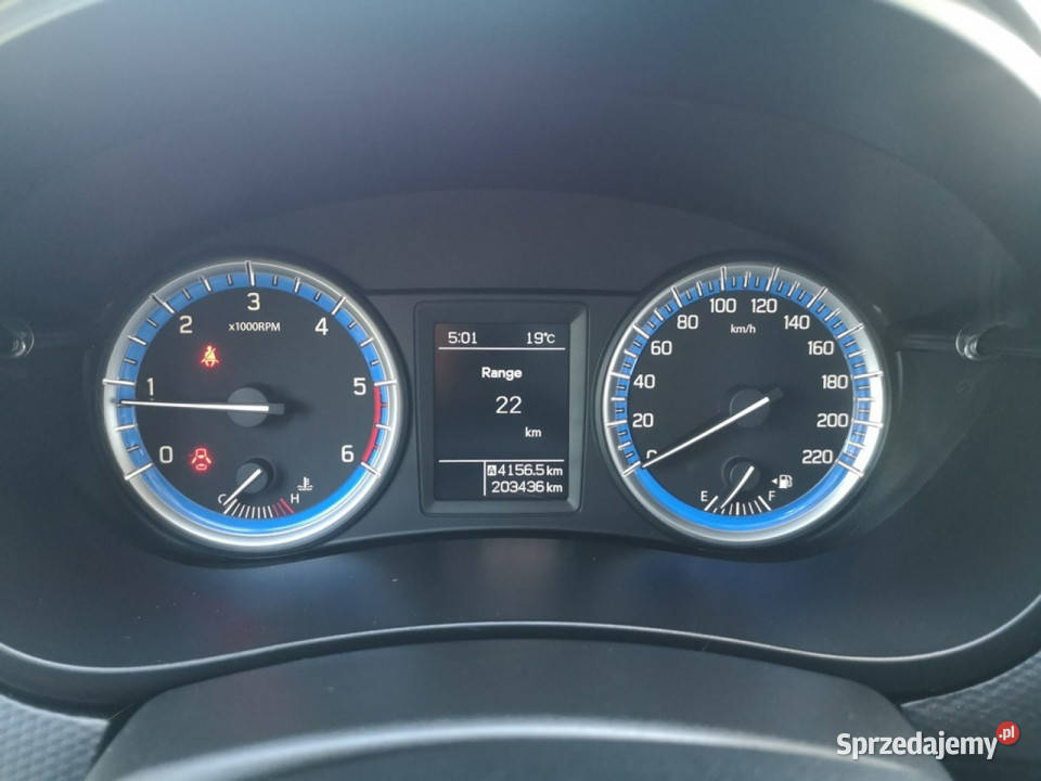 Suzuki SX4 SCross 16 D 120 Klima Tempomat Alu lakier metallic Strzegom sprzedam