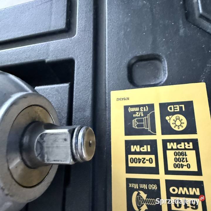 Sprzedam klucz udarowy Dewalt 899