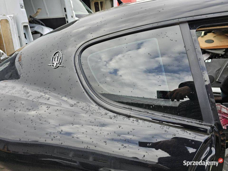 SZYBA BOCZNA MASERATI GRANTURISMO S PRAWA osobowe Lipno