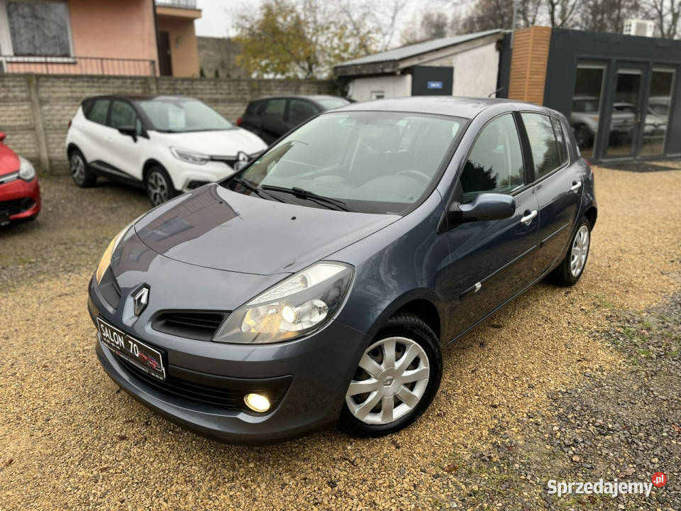 Renault Clio 12 1WŁ Klima El szyby Isofix Bez garażowany Częstochowa