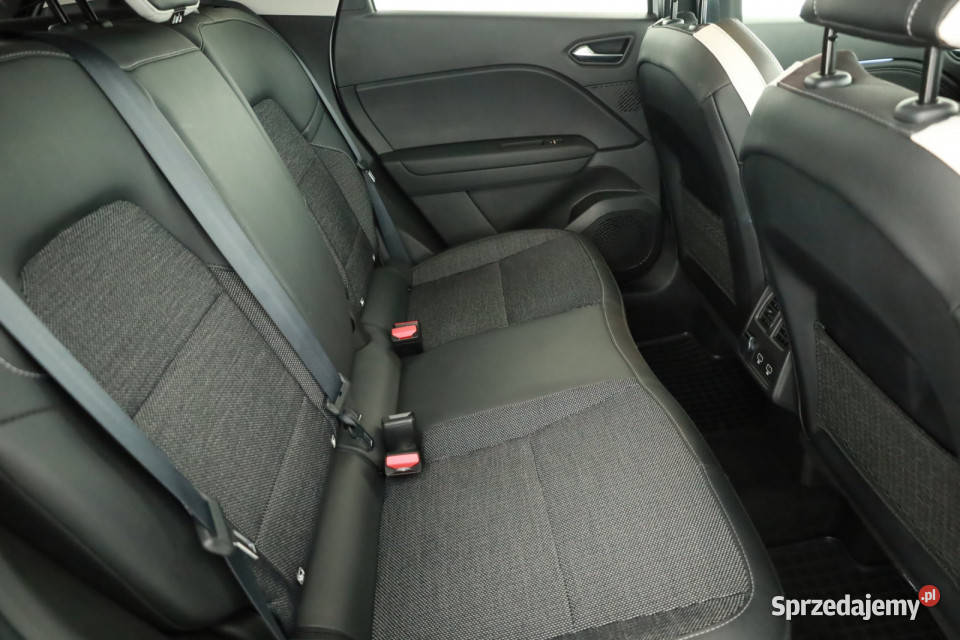 Renault Captur 13 TCe MHEV radio