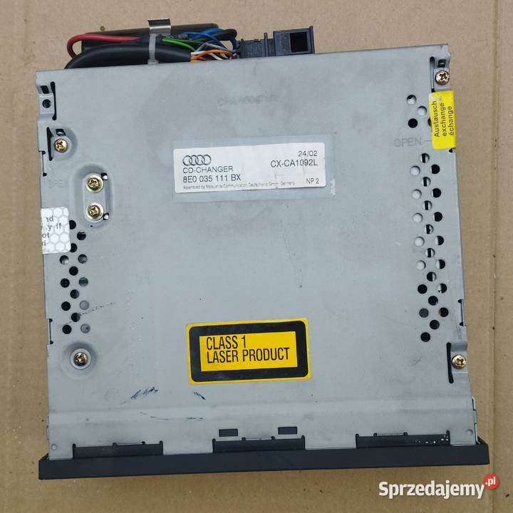 Zmieniarka płyt CD audi a4b6 8e0035111BX Serpelice sprzedam