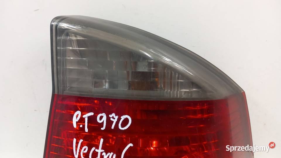 OPEL VECTRA C LIFT HB LAMPA TYŁ PRAWA Zbierkowo sprzedam