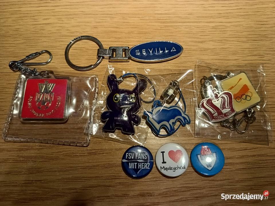 Breloki i buttony wielkopolskie Wronki sprzedam