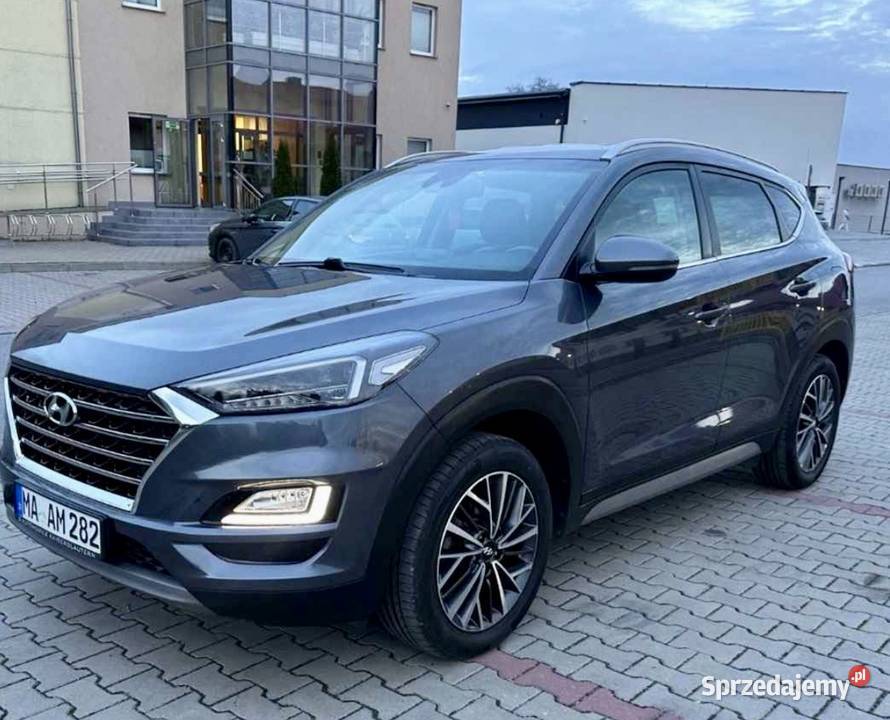 Hyundai Tucson 16 crdi 2019 r nieuszkodzony sprzedam