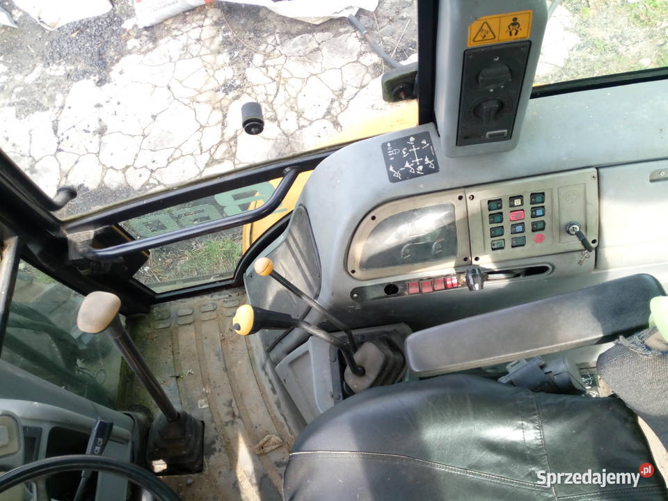 Koparkoładowarka FERMEC 860 Cobra 99r w stanie Myszków