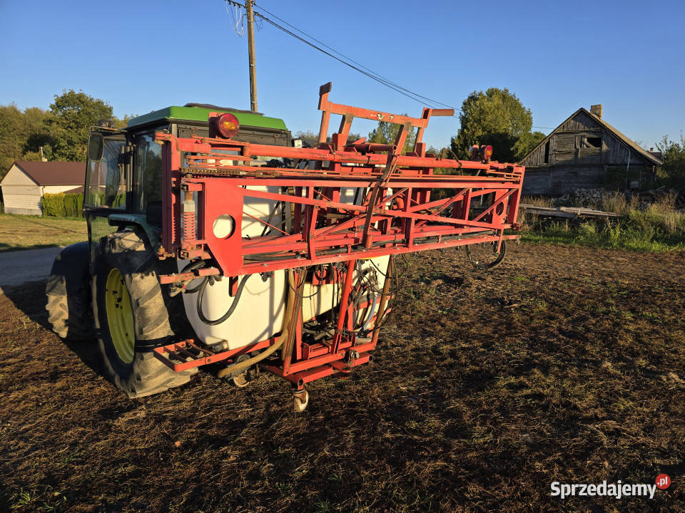 Opryskiwacz zawieszany HOLDER F712H 1000 L 12 m Serwatki sprzedam