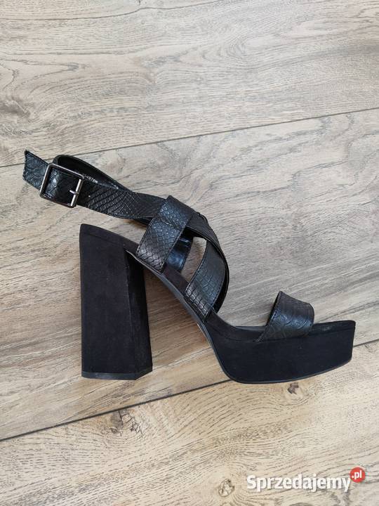 Czarne Sandaly na paski Look 40 Nowe Jasło