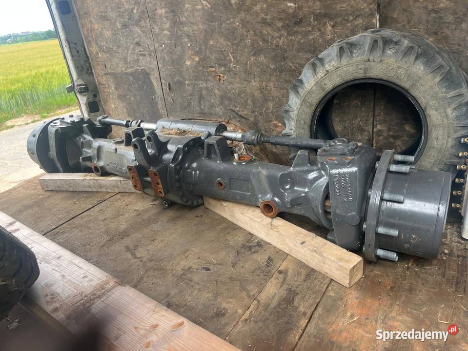 Przedni naped AGCO Valtra Fendt Masseyferguson Osówka