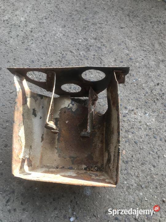 Mercedes W111 W108 W113 obudowa pompy paliwa Osieczna