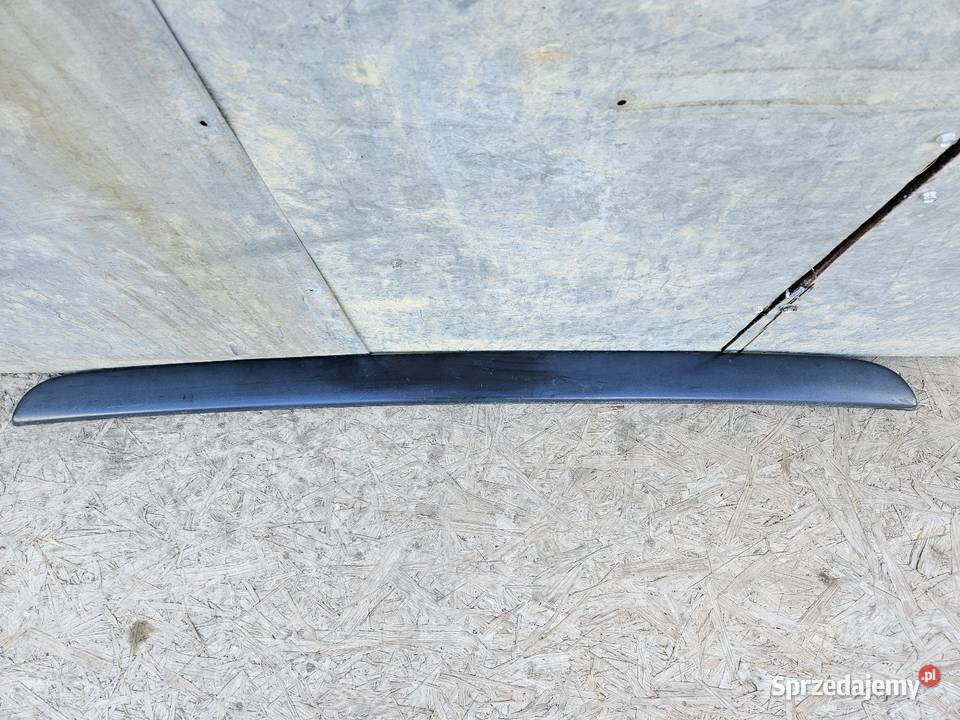 RENAULT LAGUNA I LISTWA KLAPY BAGAŻNIKA TYŁ osobowe Międzychód sprzedam
