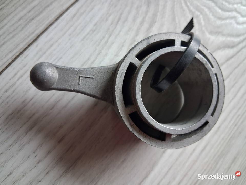 Nowe napinacze sprężyn tylnych amortyzatorów mz