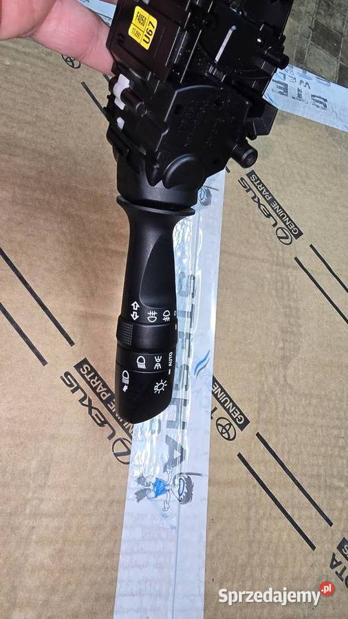 Manetkipająk toyota chr Panele sterowania, przełączniki Motoryzacja łódzkie