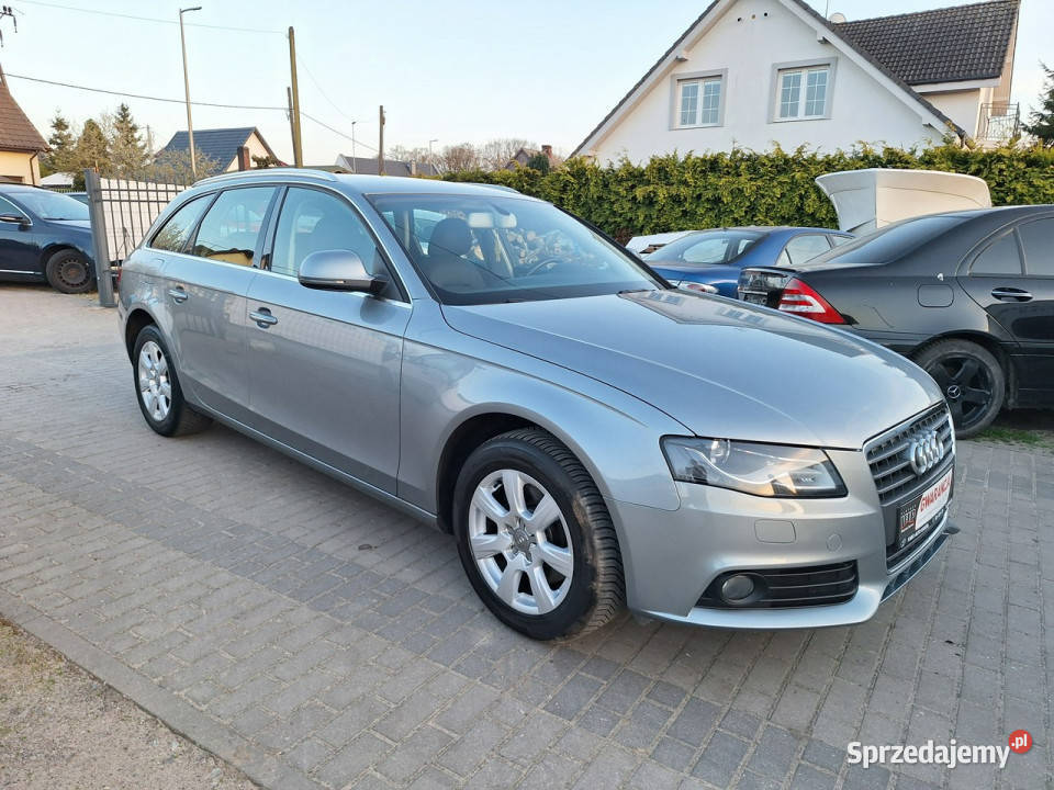 Audi A4 Avant Klimatronik Ksenon Nawigacja Ledy wspomaganie kierownicy Załom