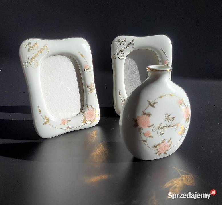Porcelanowe Ramki na zdjęcia z wazonem biały Trąbki Wielkie sprzedam