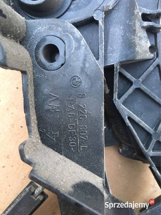 Regulacja fotela lewy przód Bmw E46 8226307l Pozostałe Chojnice