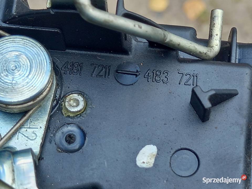 RENAULT TRAFIC III 15r zamek drzwi lewy tył Zamki, wkładki i kluczyki Kielce