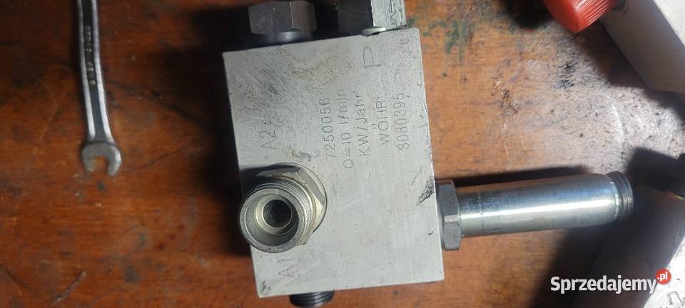 Zamki siłownika hydraulika świętokrzyskie Czekarzewice Drugie