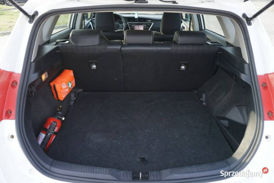 Toyota Auris 18 136 Hybrid AUT II 2012 4/5 Auris Lublin