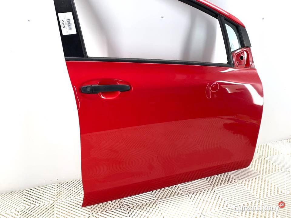 DRZWI PRAWY PRZÓD TOYOTA YARIS II Hatchback 0514 podkarpackie