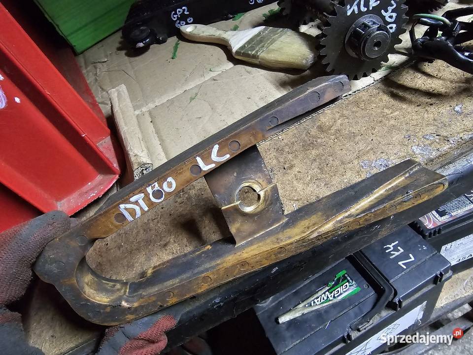 Yamaha DT 80 lc2 ślizg łańcucha wahacza DT80 Jelenia Góra