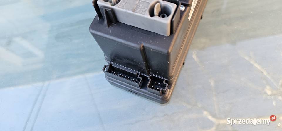 Pompka zamka centralnego mercedes w210 Rok produkcji 1999 Zbąszyń