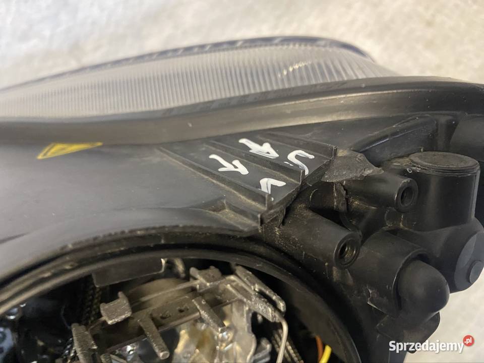 SKODA YETI 5L 5L1 09 LAMPA PRAWA PRZÓD PRZEDNIA prawe Jasienica