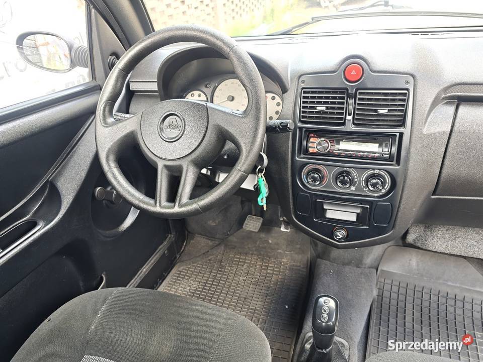 Microcar Aixam 2010r L6 bez prawka B 14 lat na welurowa tapicerka Sochaczew