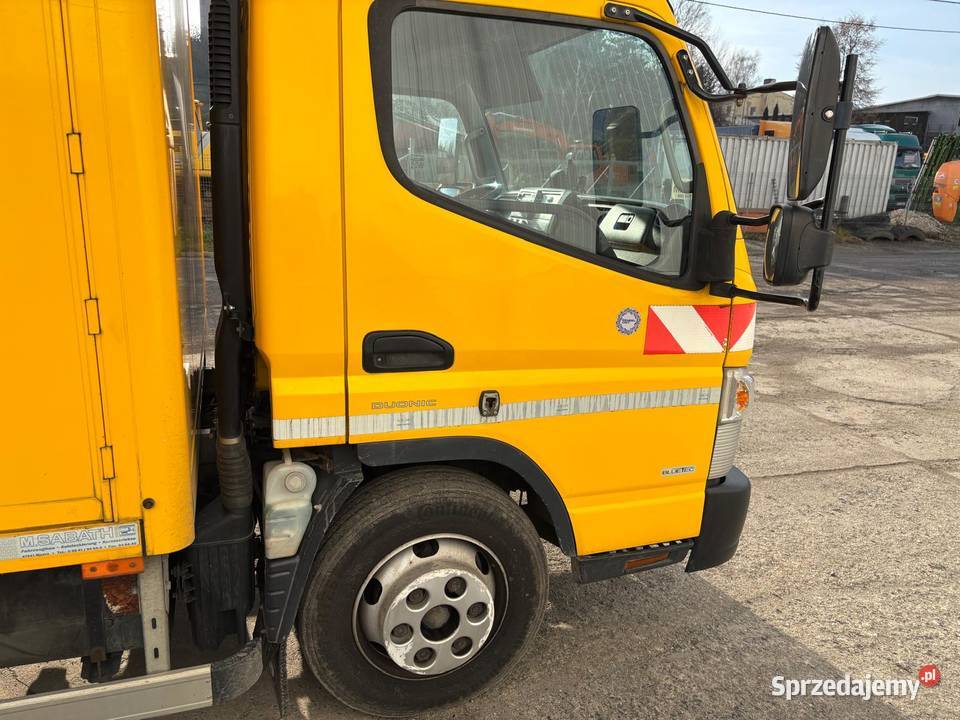 Samochód ciężarowy FUSO Canter specjalny do Chojnów