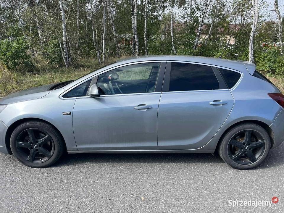 Opel Astra Opel Astra J 20 CDTI 160 COSMO 2010r Astra Sosnowiec