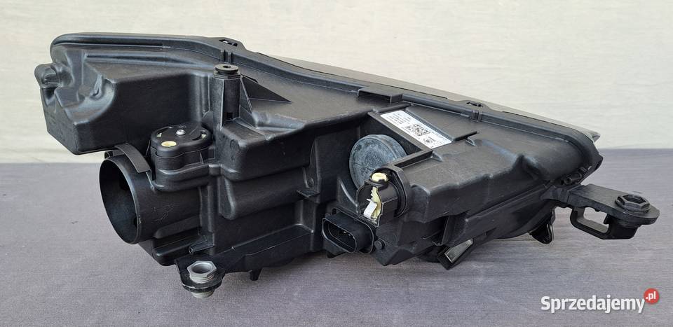 Lampa przód lewa LED Skoda Scala 20192023