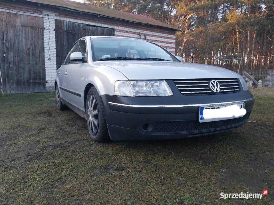Passat b5 19 2000r 90 koni Głowno