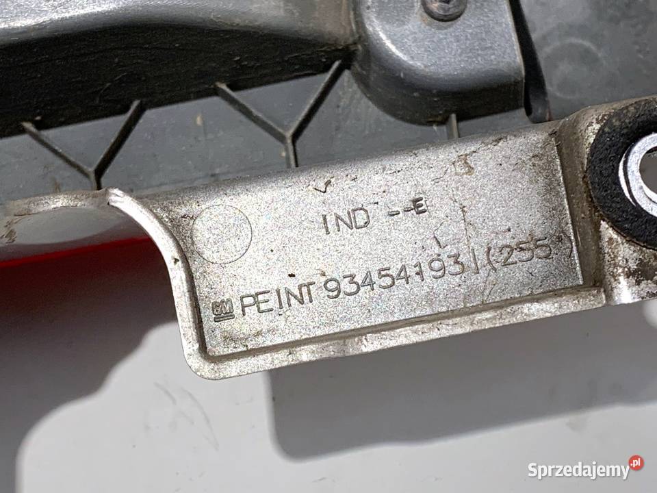 LAMPA PRAWY TYŁ OPEL VIVARO B Bus 1419 ŚWIATŁO osobowe