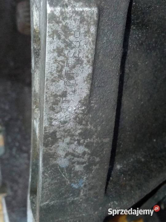 SKRZYNIA BIEGÓW 331110D020 14 D4D Toyota Yaris I sprzedam