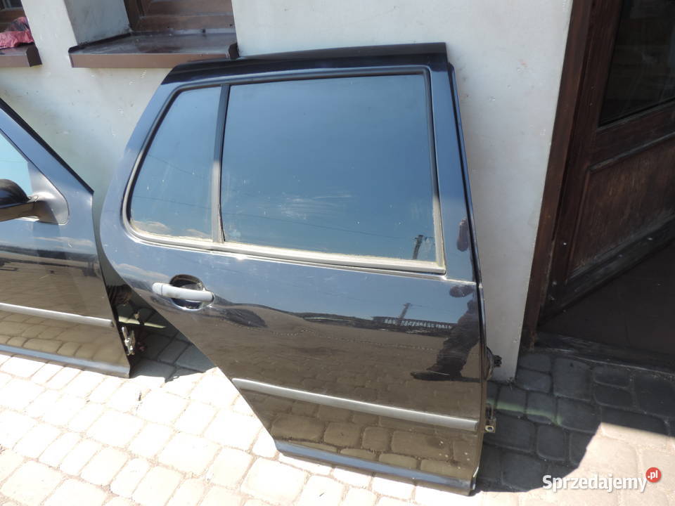 VOLKSWAGEN GOLF IV HB 5D DRZWI PRAWY TYŁ osobowe Drzwi sprzedam