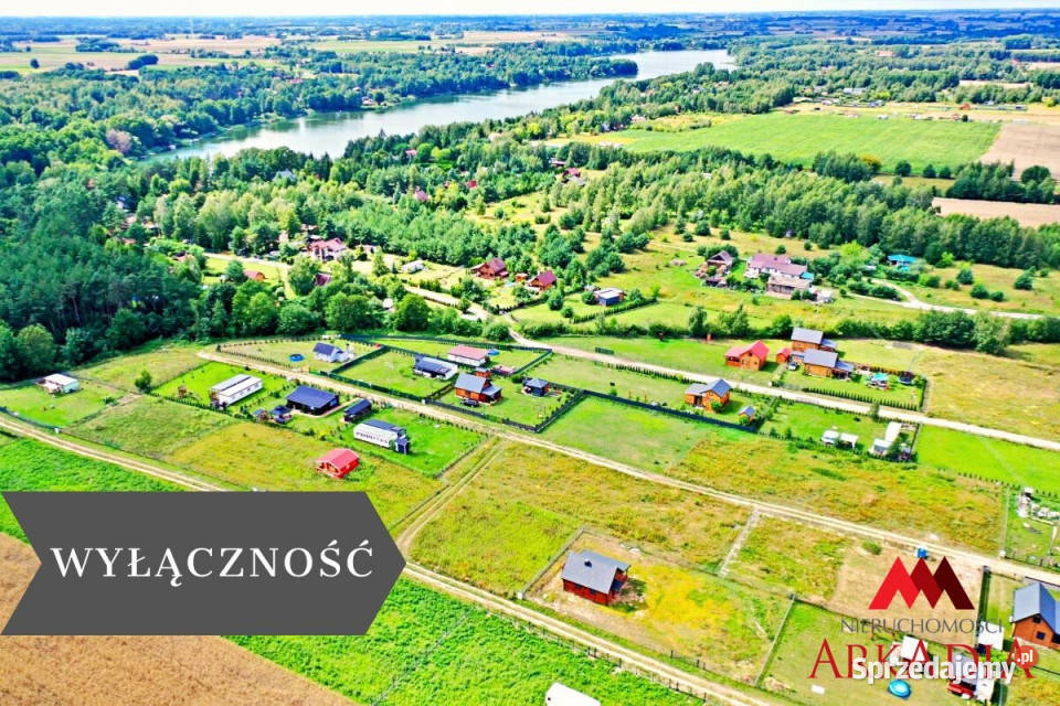 sprzedaży działki Nowiny 700m2